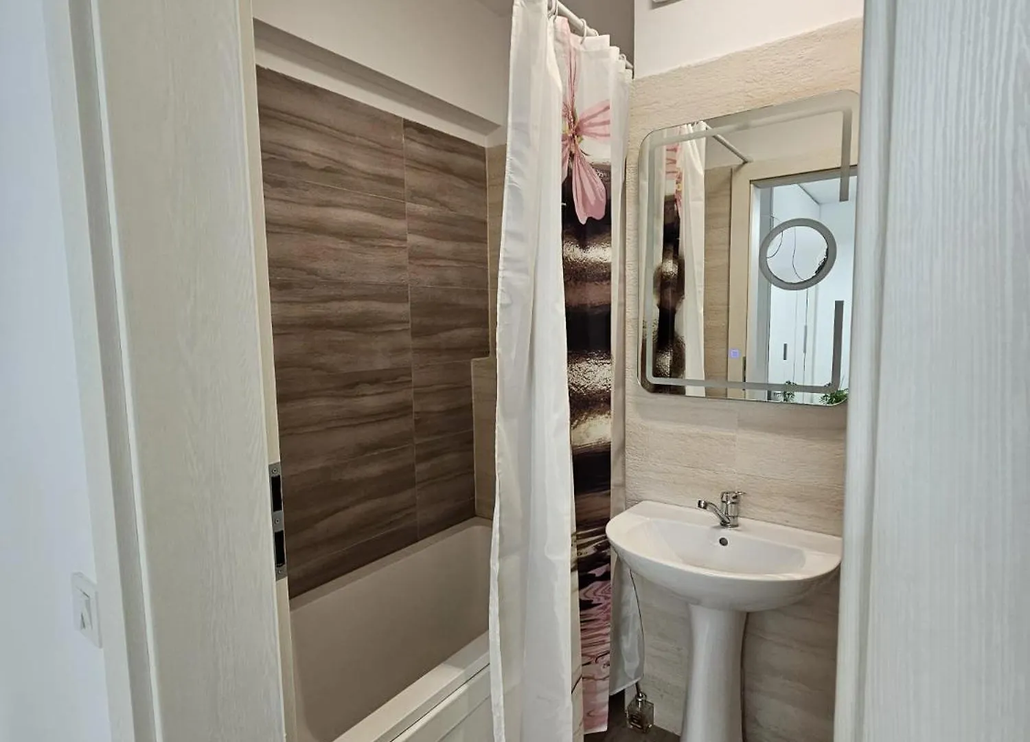 Studio Titan Park Apartment Bucharest 0*,  Romania